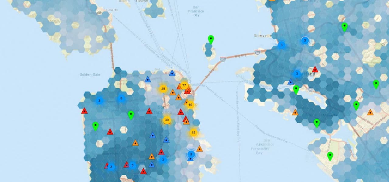 A map from Salesforce Maps that shows the locations of accounts in San Francisco and Oakland, California