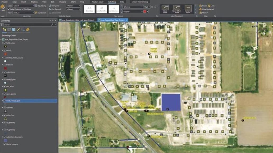 Map dashboard with an aerial image of a large agricultural area overlaid with a grid of map points, alongside several menus of analysis options